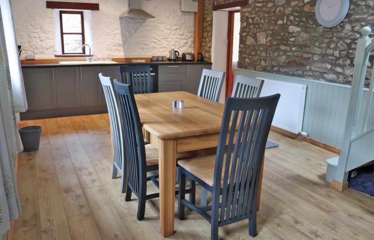 Pullman Cottage - The Culm Valley Inn Culmstock Exterior foto